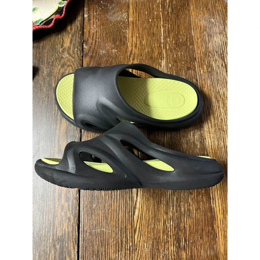 Wonder Nation Kids Black Neon Green Comfort Slides Sandals Size 13/1